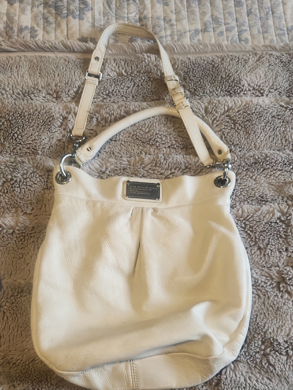 Marc Jacobs Cream Leather Shoulder Bag with Silver Hardware